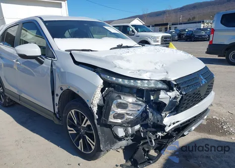 2024 Mitsubishi Eclipse Cross Se S-Awc z USA, uszkodzony, nr VIN JA4ATWAA4RZ014721
